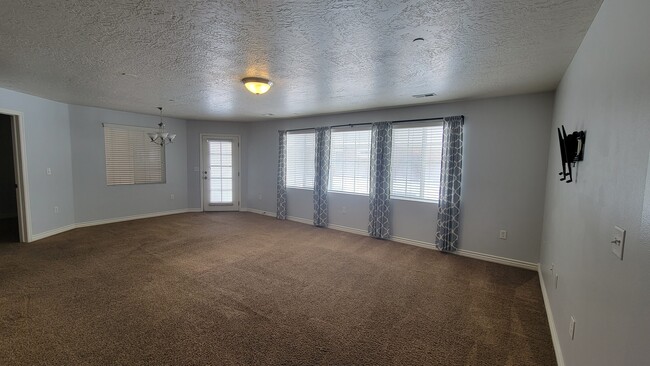 Living Room - 1261 W Dallin Dr.