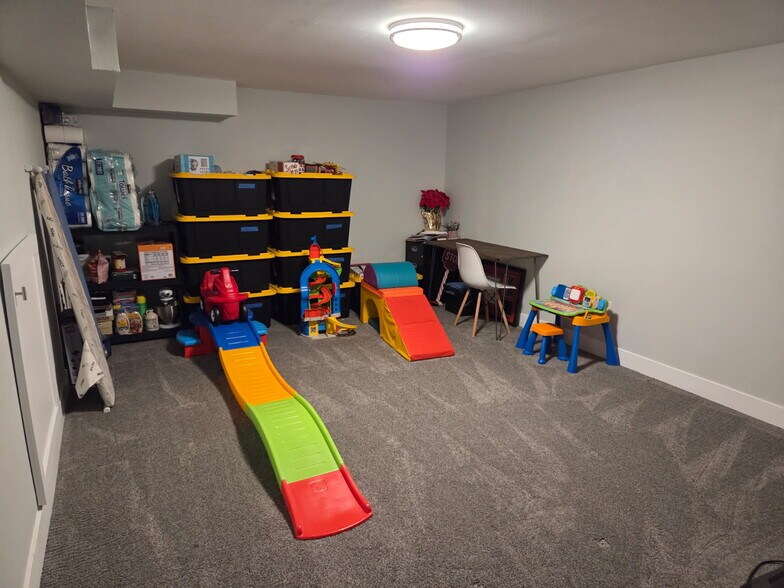 Large basement storage room. - 7101 Clay St