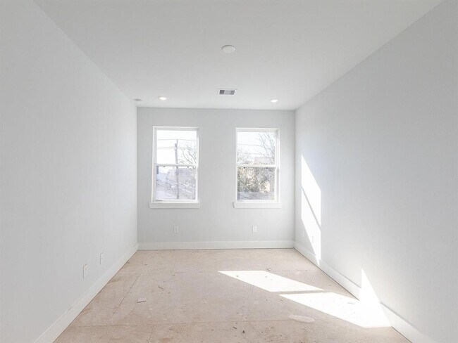 Building Photo - 4225 Eli St