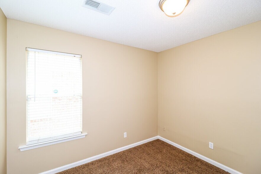 Building Photo - 2768 Maggie Woods Ln