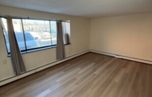 Building Photo - 43 Riverside St