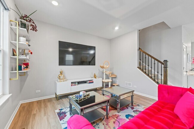 Building Photo - 1627 Sager Way