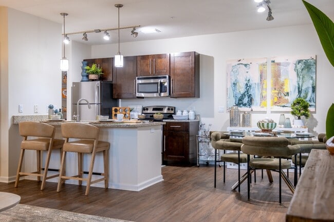 Building Photo - Sancerre at Sand Lake