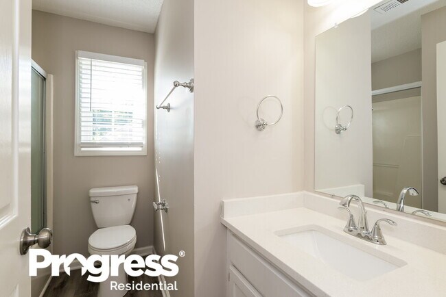 Building Photo - 709 Peregrine Ct