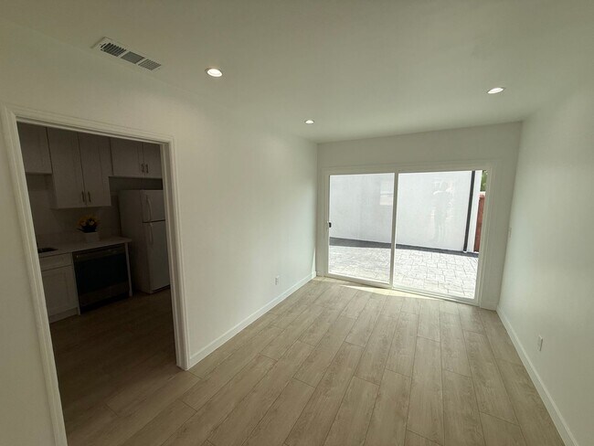Building Photo - Bassestt Properties