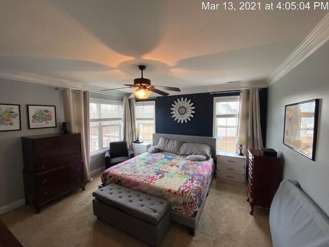 Building Photo - 118 Bolder Drive