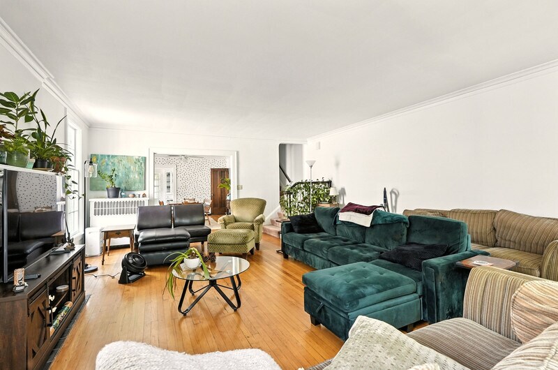 Building Photo - 2341 S Overlook Rd