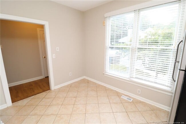 Building Photo - 114 Windward Ct