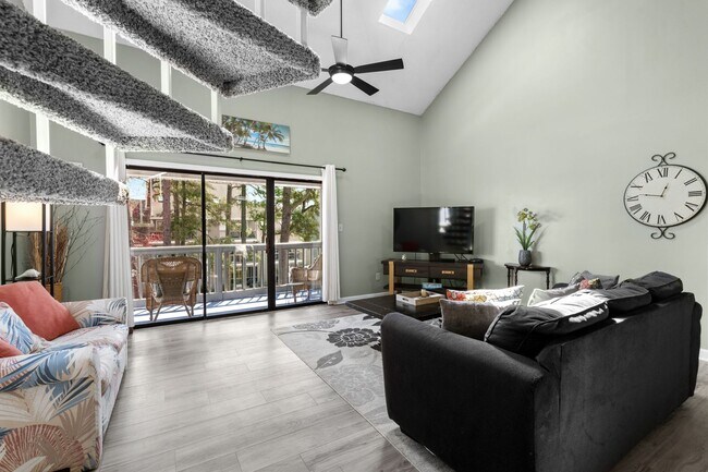 Building Photo - Free Utilities!! Seasonal Rental Available...