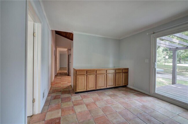 Building Photo - 447 Floyd St SE