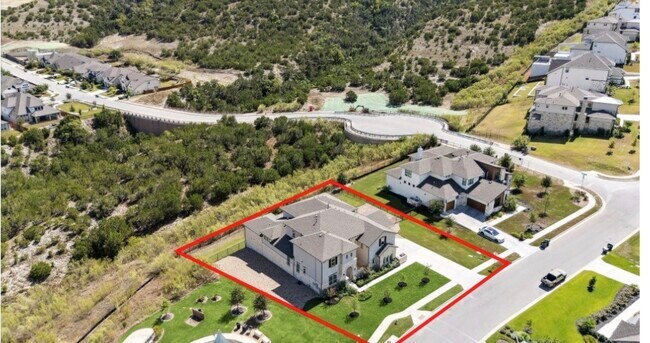 Building Photo - 6817 Davenport Divide Rd