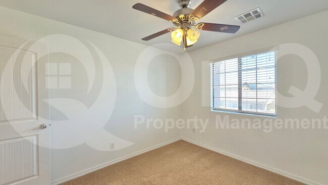 Building Photo - 730 N Robins Way