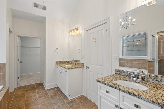 Building Photo - 319 Barbados Ln