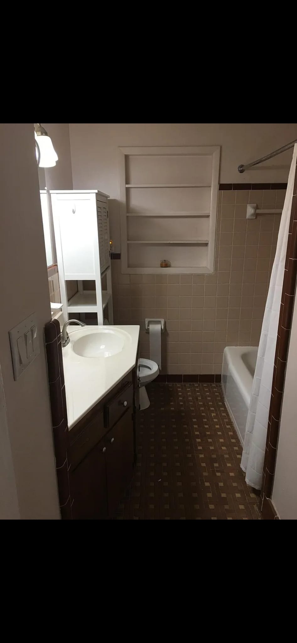 Building Photo - 4302 Clayrest Dr NW