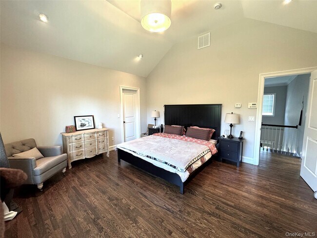 Building Photo - 5 Sonny Trail