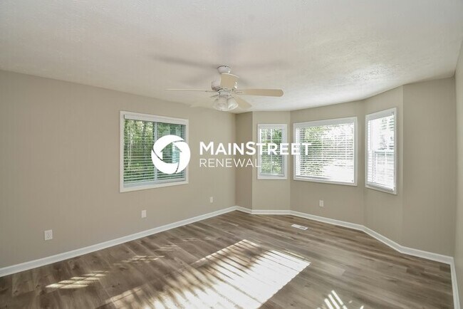 Building Photo - 4 Bedroom Pet-Friendly Home in Douglasville, GA with Main Street Renewal