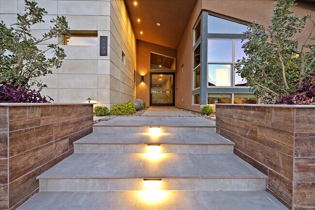 Building Photo - 6690 Interstellar St
