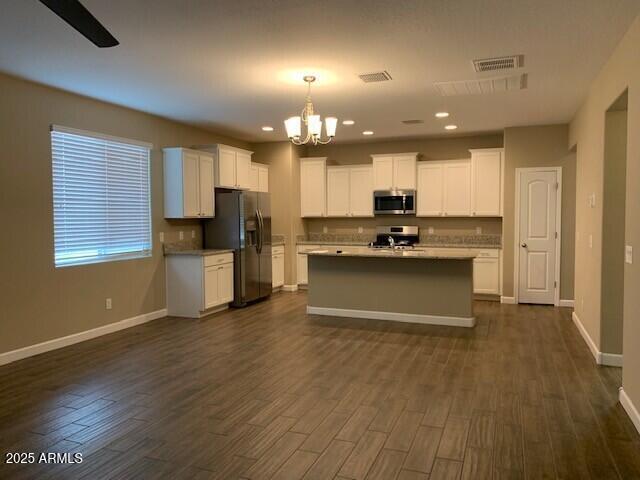 Building Photo - 41342 W Jenna Ln