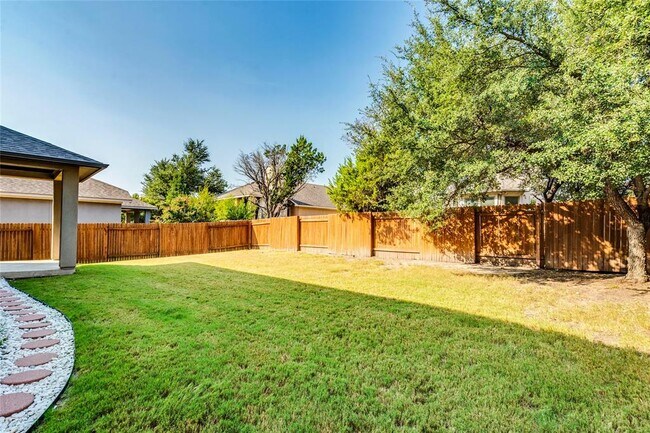 Building Photo - 5728 Siragusa Dr