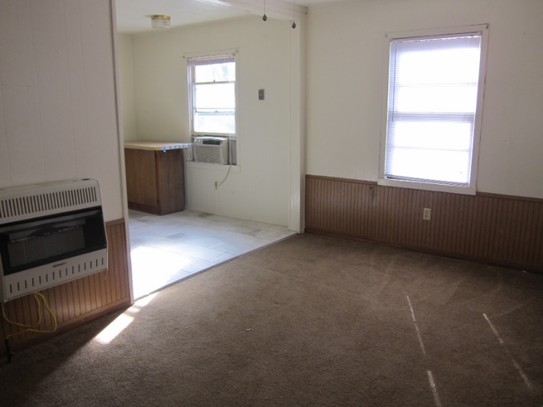 Building Photo - 414 Trinity St