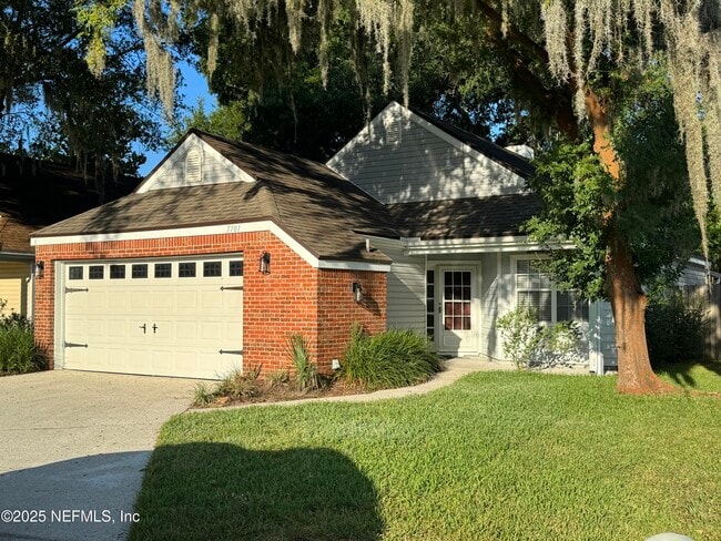 Building Photo - 7701 Leesburg Dr S