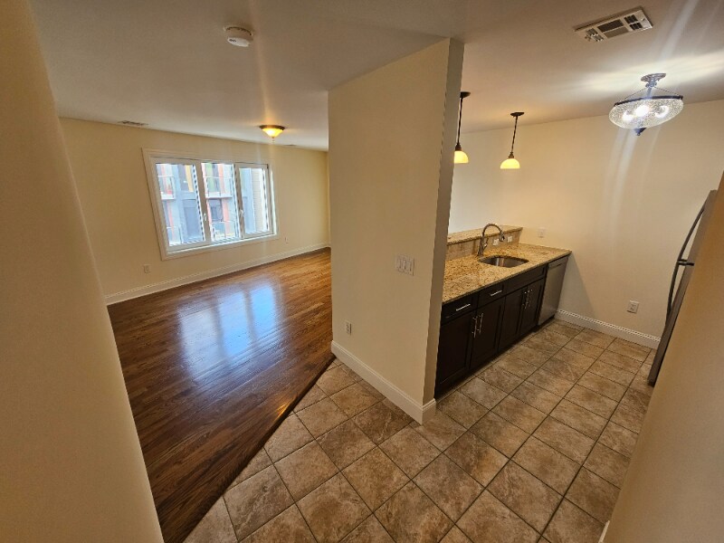 Building Photo - 115 Bruen St