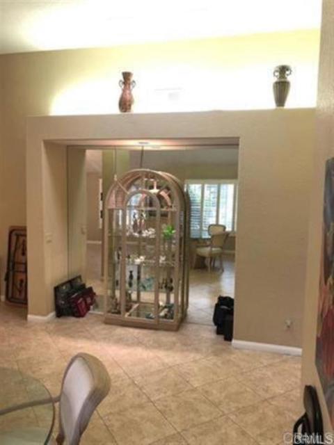 Building Photo - 613 Diamond Dr