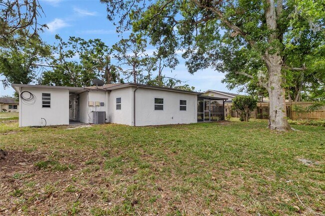 Building Photo - 4087 Vana Dr
