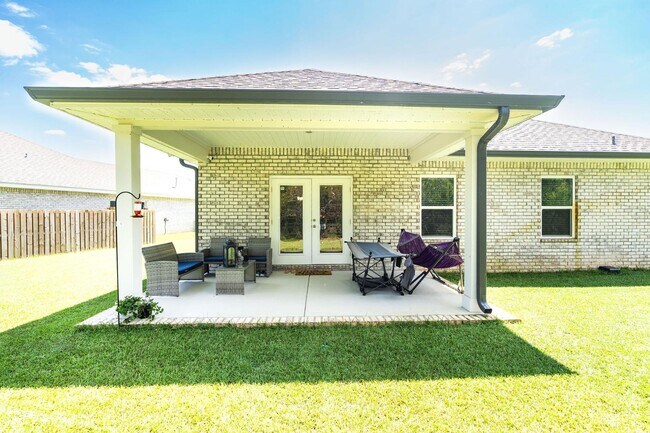 Building Photo - 102 Polaris Pl