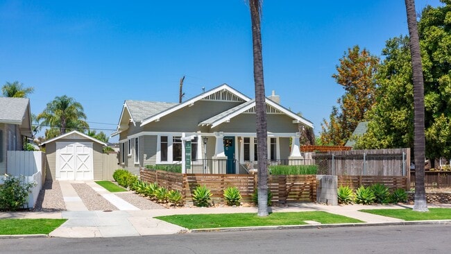 Building Photo - Modern Kensington Cottage