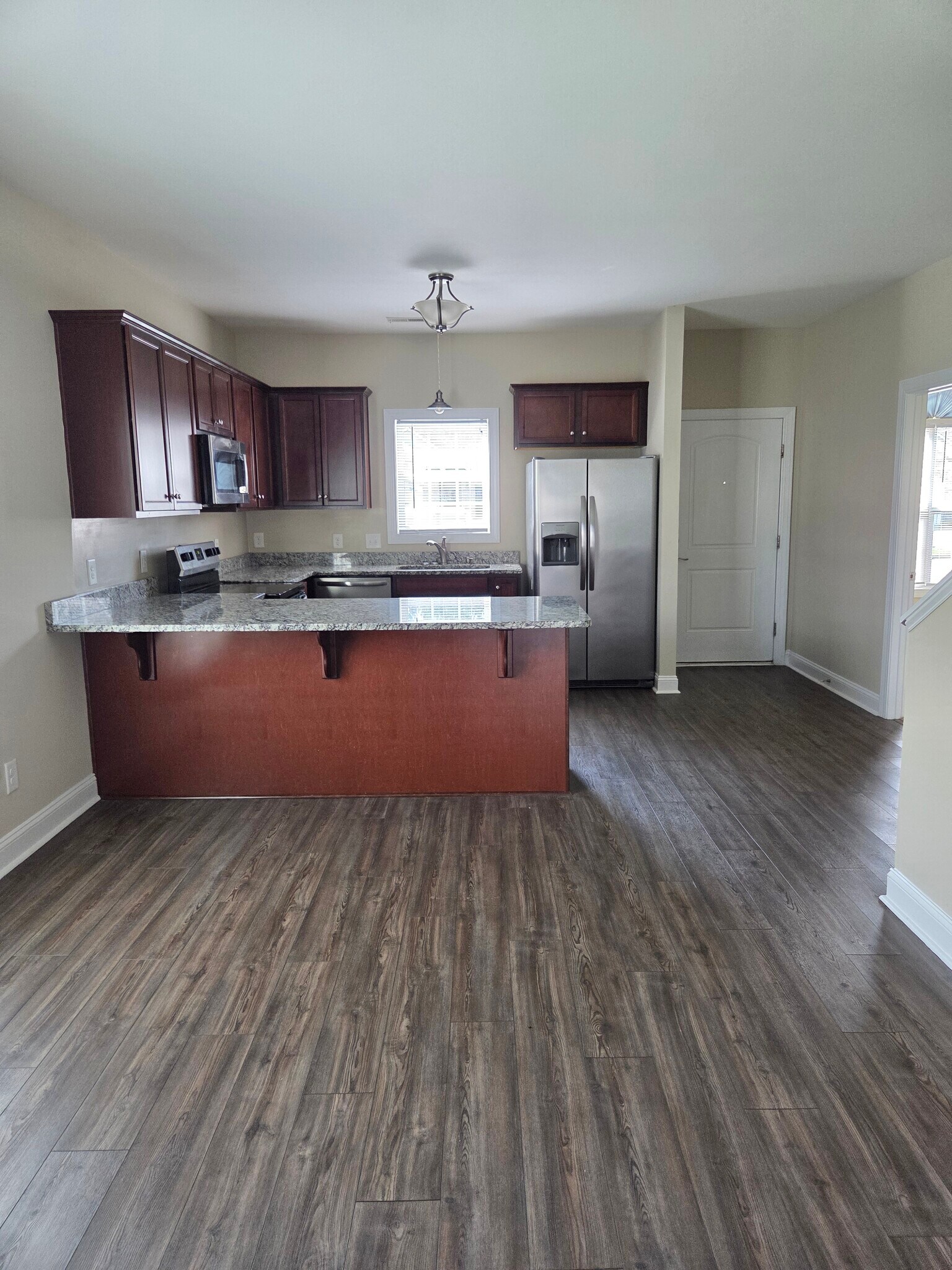 Building Photo - 3909 Granada Dr