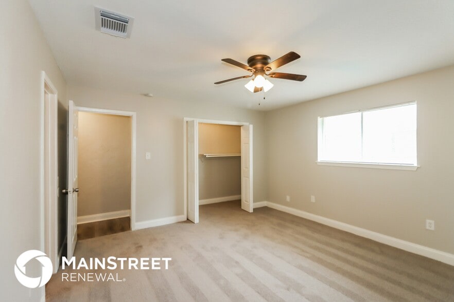 Building Photo - 10531 Mills Walk Dr