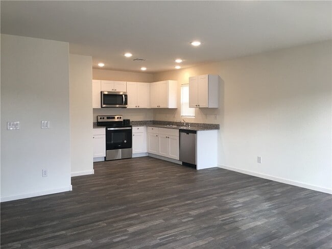 Building Photo - 2398 Granite Cir