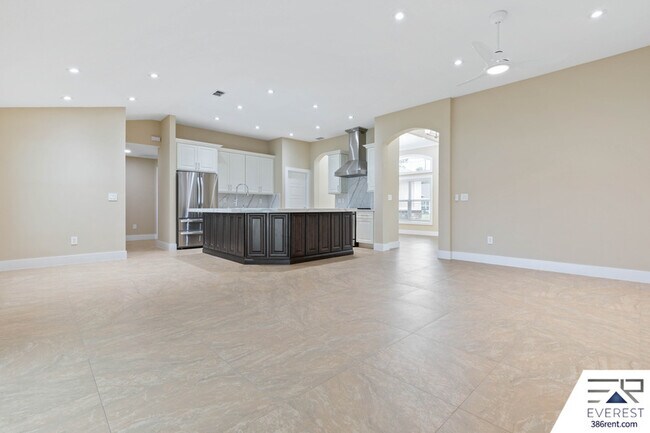 Building Photo - 1 Zaftig Ct