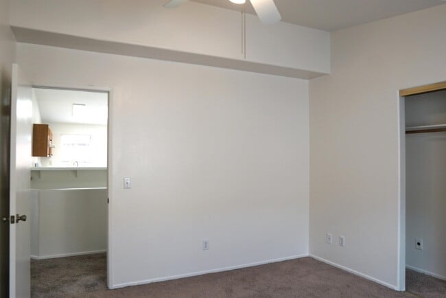 Building Photo - 52905 Avenida Rubio