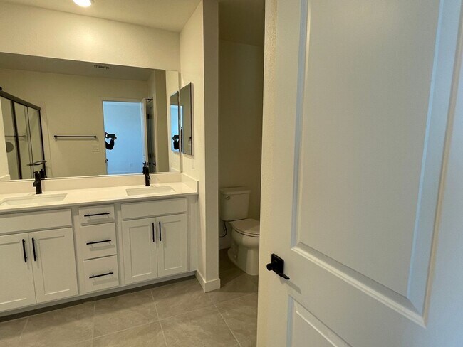 Building Photo - Southwest Las Vegas 2024 Gated Community Brand New Home ,Silverado Ranch  area