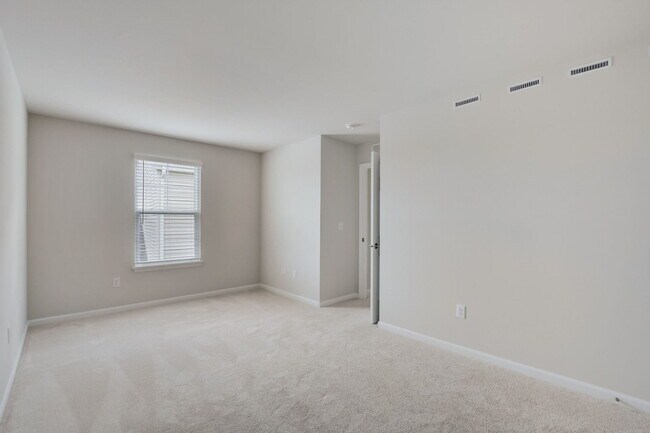 Building Photo - 708 Station Blvd