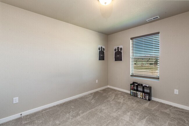 Building Photo - Single Family Home for Rent