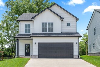 Building Photo - Gorgeous 3 Bedroom Pet Friendly Home For Rent in Sango Area!