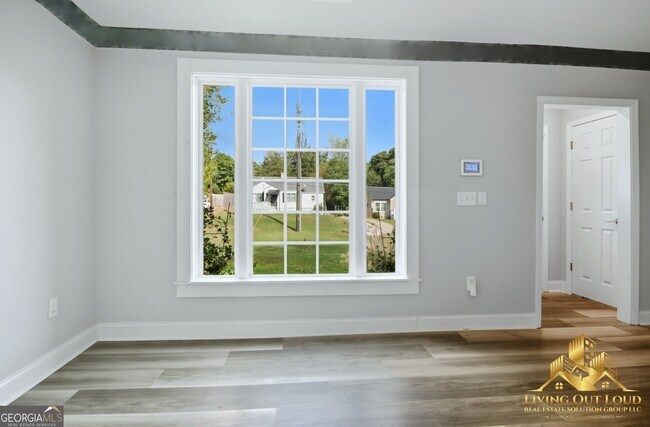 Building Photo - 1439 Westridge Rd SW