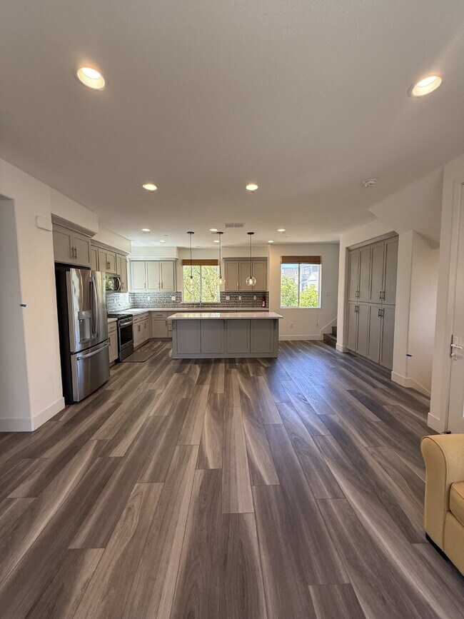 Building Photo - Bright & Spacious 3-Bedroom, 3.5-Bathroom Newark Home with Private Balcony