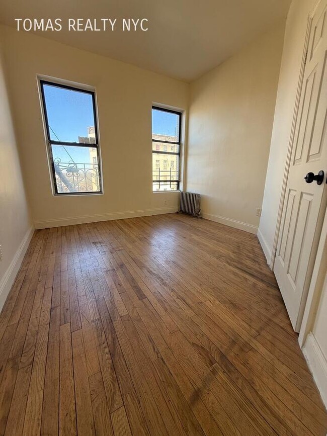 Building Photo - 1390 Boston Rd