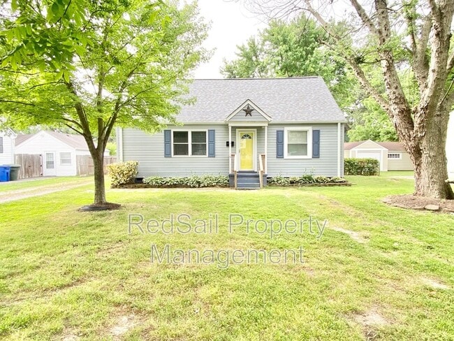 Primary Photo - 16 Langley Ave