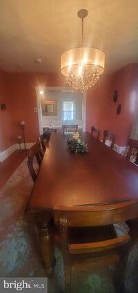 Building Photo - 127 S Warner St