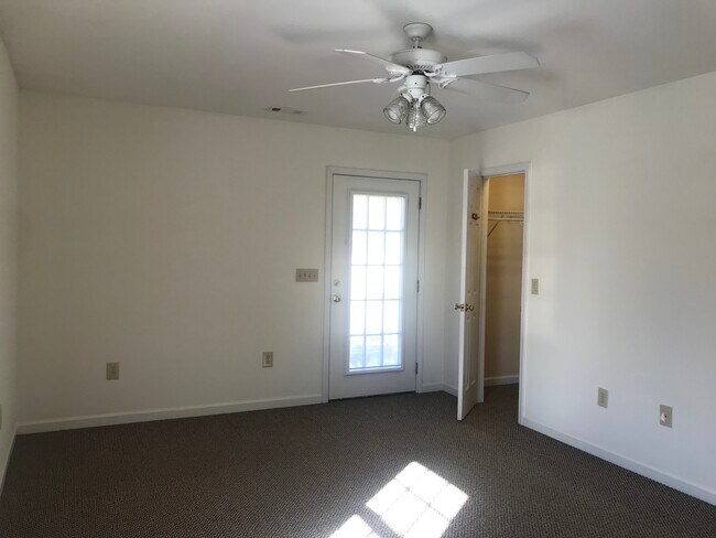 Building Photo - 1619 Cedar Rock Church Rd