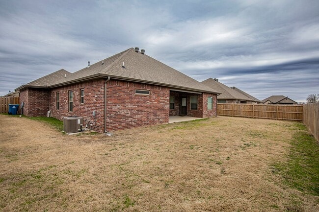 Building Photo - ***1025 Kimball Lane***