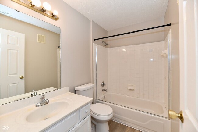 Building Photo - 209 Faulkner Ct