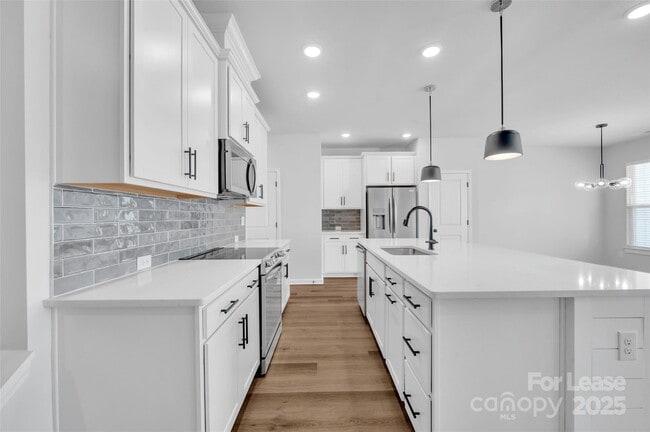 Building Photo - 153 Halite Ln