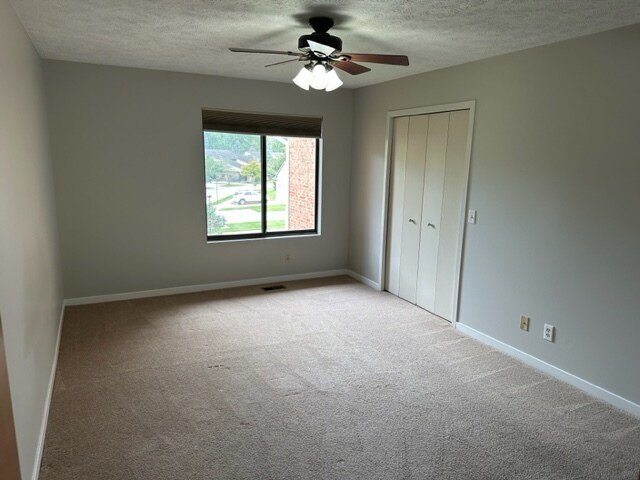 Building Photo - 2300 Coyote Creek Dr
