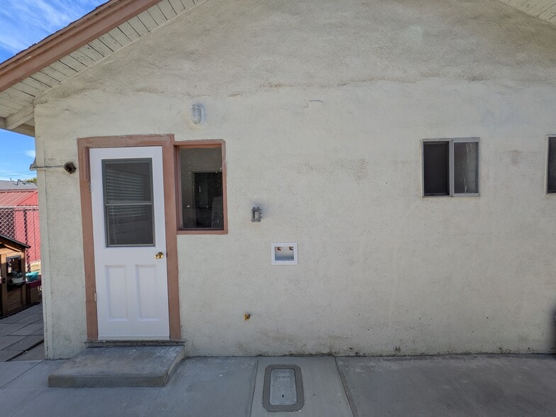rear entry - 1117 Raleigh St